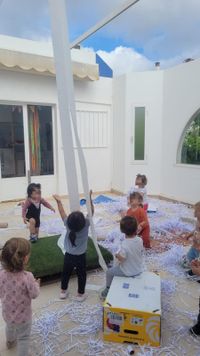 Experimentam amb material reciclat!
